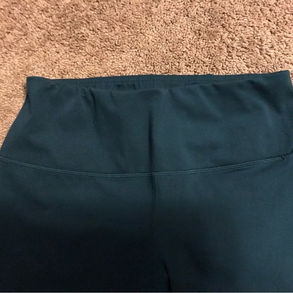 Yogalicious High Waist Ultra Soft Lightweight Capris - High Rise Yoga Pants - Picture 6 of 6